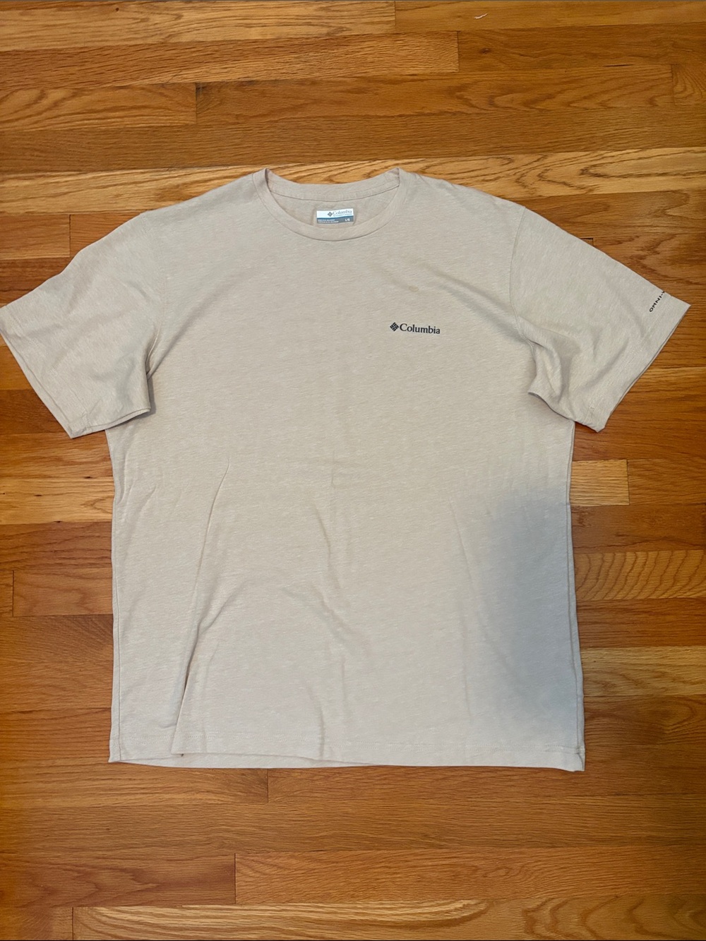 Columbia Men's Short Sleeve Crew Tee in Beige
